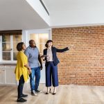 Saiba como se tornar corretor de imóveis em 2022 – GUIA COMPLETO