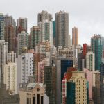 Está pensando em comprar um imóvel? Em 2023, preços devem subir menos