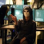 Inteligência artificial do mercado imobiliário se torna alvo de ofensas, assédio sexual e ameaças